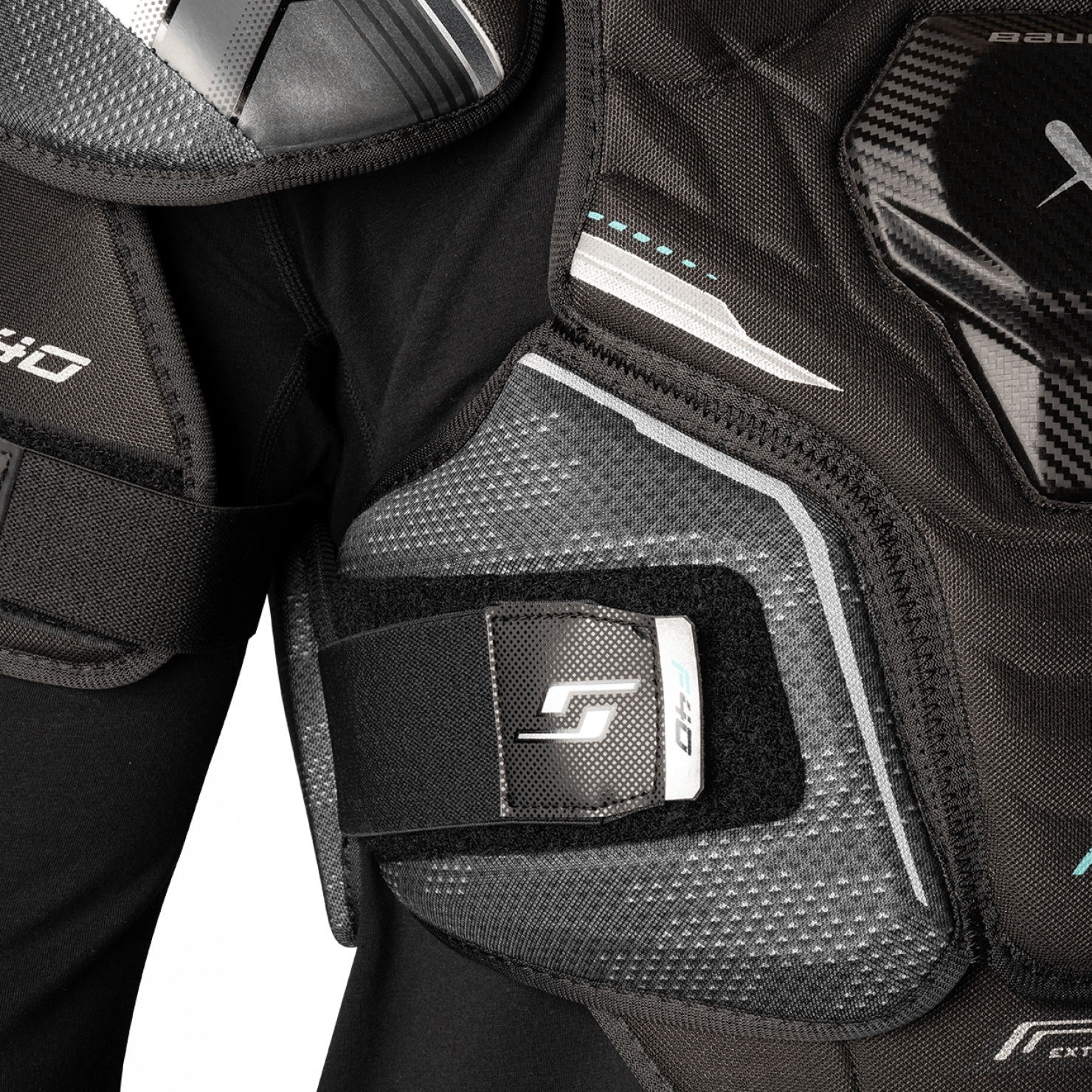 Нагрудник BAUER S26 SUPREME F40 INT